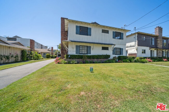 property at 5301 Vantage Ave