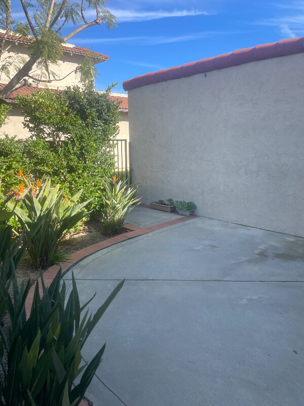 31908 Del Cielo Este, Unit Unit 2D in Bonsall, CA - Building Photo - Building Photo