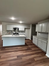 401 Grand Oaks Dr in Goldsboro, NC - Foto de edificio - Building Photo