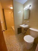1315 Commonwealth Ave, Unit 301 in Boston, MA - Building Photo - Building Photo