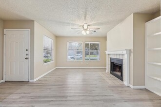 2810 Jadewood Ct in Austin, TX - Building Photo - Building Photo