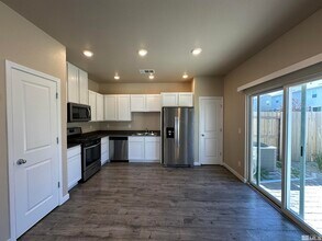 8556 Stormy Sky Ln in Reno, NV - Building Photo - Building Photo