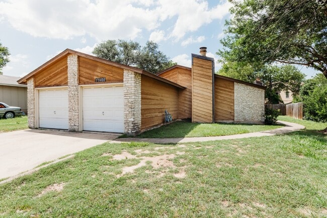 property at 11400 Walnut Ridge Dr