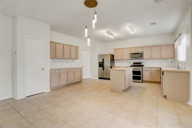 property at 2507 Willow Springs Ln