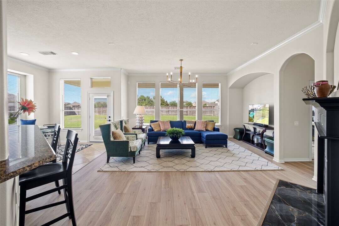 21818 Blue Shimmering Trl in Cypress, TX - Building Photo