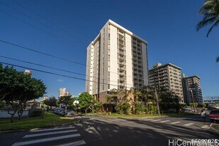 2714 Kahoaloha Ln in Honolulu, HI - Building Photo