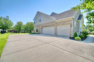 9918 Burleigh Ln in Union, KY - Building Photo - Building Photo