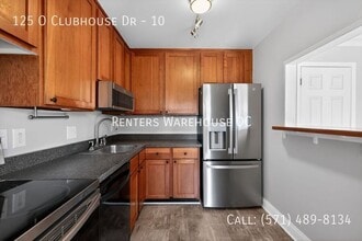 125 O Clubhouse Dr SW in Leesburg, VA - Building Photo - Building Photo