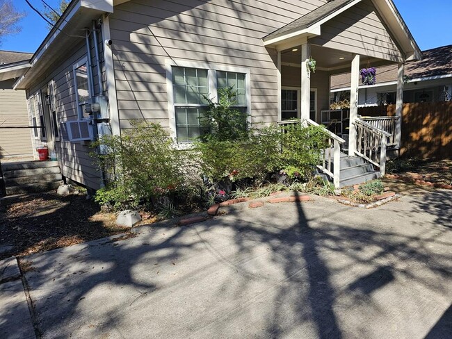 410 Estelle St in Houston, TX - Building Photo - Building Photo