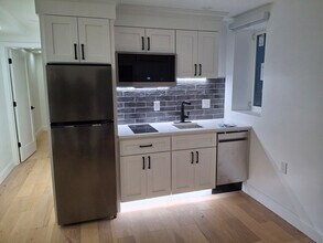 919 Atwells Ave in Providence, RI - Building Photo - Building Photo