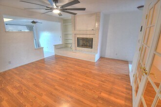 5151 Glenwood Pointe Ln NE in Albuquerque, NM - Building Photo - Building Photo