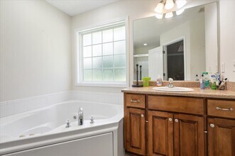 86 Carson St NE in Ludowici, GA - Building Photo - Building Photo