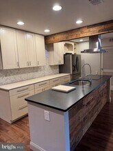 1920 Hillside Dr in Falls Church, VA - Building Photo - Building Photo
