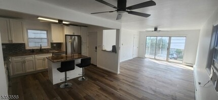 14 Waldo Ave in Jersey City, NJ - Building Photo - Building Photo