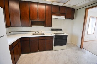 810 9th Ave SW in Austin, MN - Building Photo - Building Photo