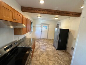 1202 Jackson St in Oregon City, OR - Building Photo - Building Photo