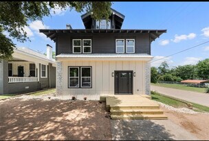 2201 Morrow Ave in Waco, TX - Building Photo