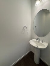 208 Scarlet Maple Ln in Bridgewater, VA - Building Photo - Building Photo