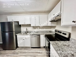 18 Cedar Village Cir in Fort Oglethorpe, GA - Building Photo - Building Photo