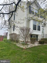 13301 Burkitts Rd in Fairfax, VA - Building Photo - Building Photo