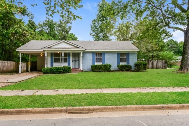 property at 2740 Dalewood Ave