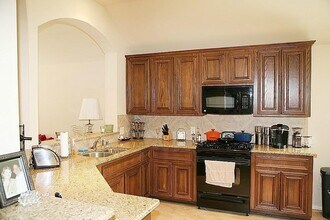 868 Sierra Brook Ln in League City, TX - Building Photo - Building Photo