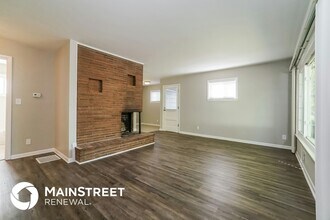 298 Pineview Dr in Columbus, OH - Building Photo - Building Photo