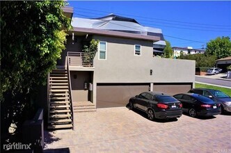 1147 11TH ST in Manhattan Beach, CA - Building Photo - Building Photo