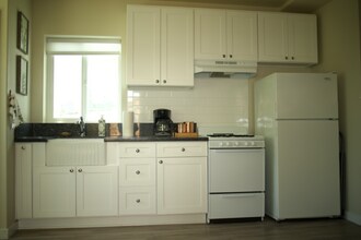 1551 Monmouth Dr in San Diego, CA - Building Photo - Building Photo