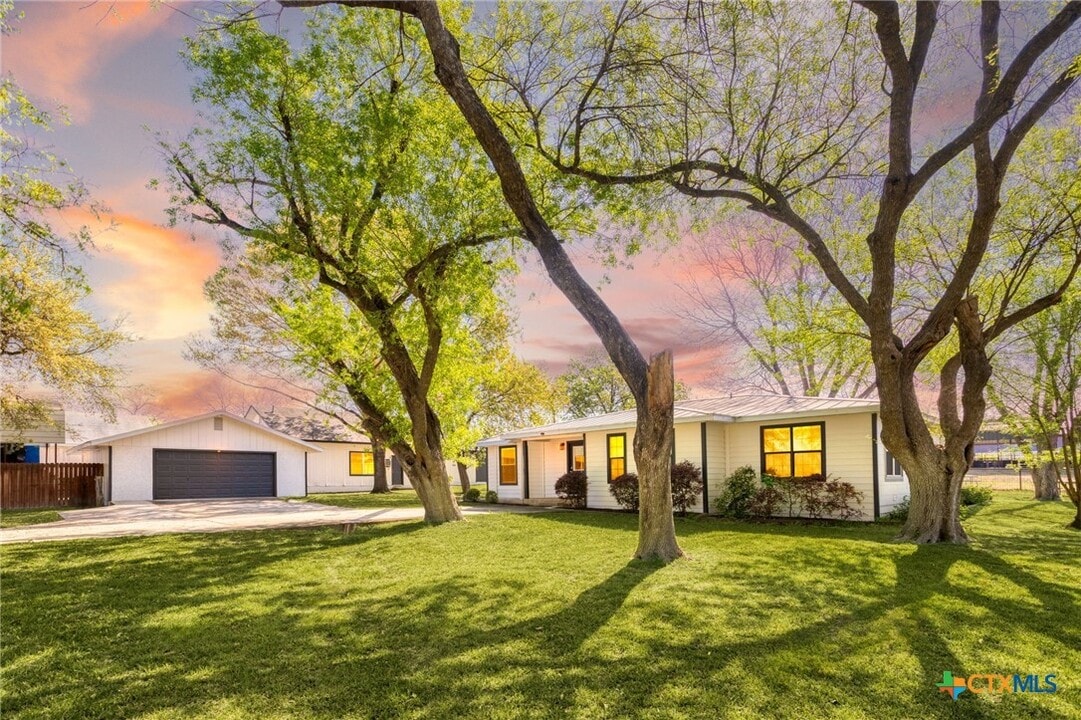 344 Alves Ln in New Braunfels, TX - Building Photo