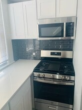 30 Rowe St in New Haven, CT - Building Photo - Building Photo