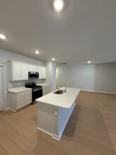 7516 Doris Ruth Ln SE in Owens Cross Roads, AL - Building Photo - Building Photo