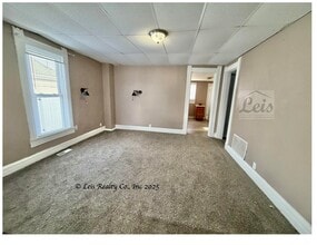 705 S Wayne St in Piqua, OH - Building Photo - Building Photo