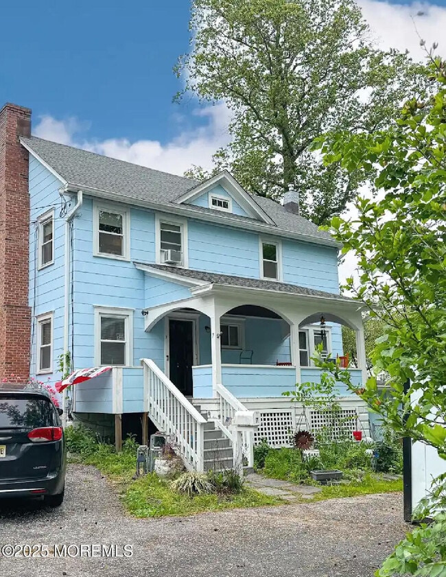 property at 7 Dock St