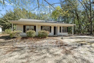 912 Jones Dr in Aiken, SC - Building Photo - Building Photo