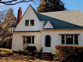 2543 NE 31st Ave in Portland, OR - Building Photo