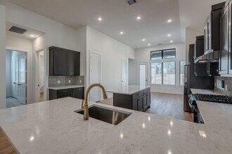 564 Tawny Rim Dr in Willis, TX - Building Photo - Building Photo