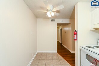 441 Harding Pl in Nashville, TN - Building Photo - Building Photo