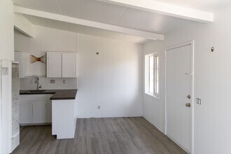 605 2nd St in Pacific Grove, CA - Building Photo - Building Photo