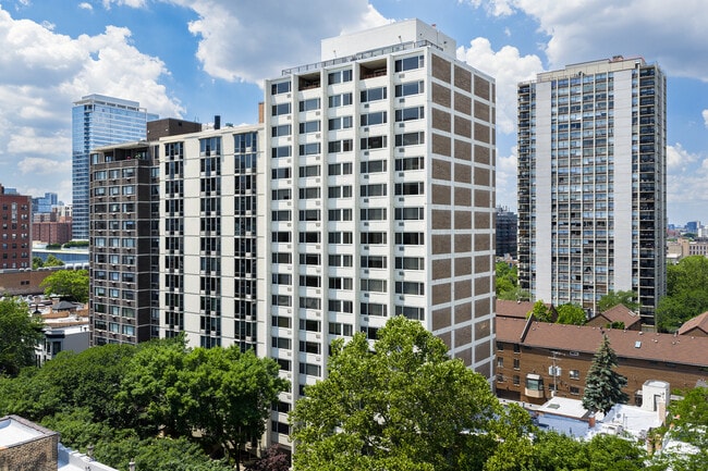 1350 N Dearborn St, Unit 1344-17G