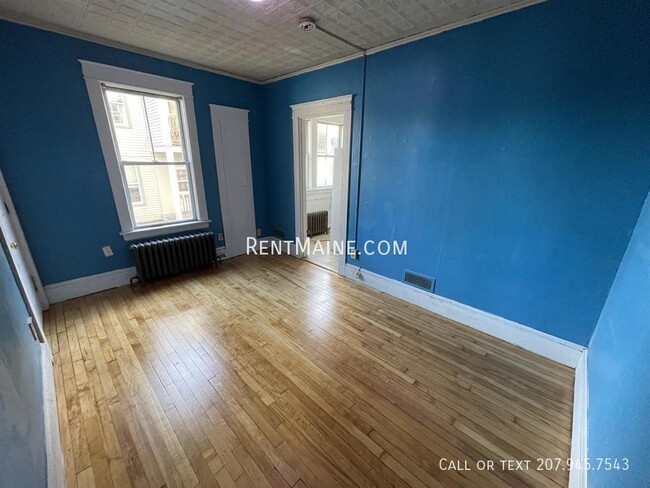9 Catell St in Bangor, ME - Building Photo - Building Photo