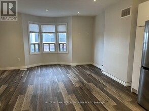 735-735 Dupont St in Toronto, ON - Building Photo - Building Photo
