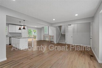 1917 E Stratford Rd in Olathe, KS - Building Photo - Building Photo