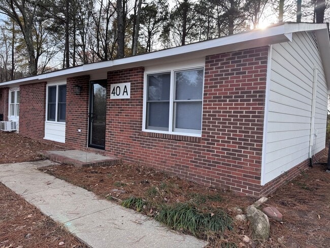 40 Pine Dr in Youngsville, NC - Building Photo - Building Photo