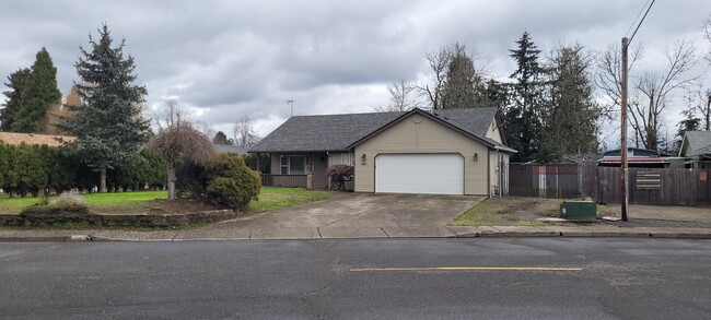 property at 680 N 8th St