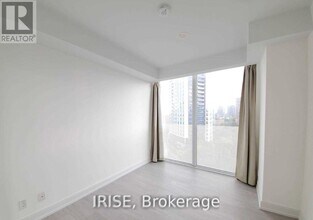 181 Dundas St E in Toronto, ON - Building Photo - Building Photo