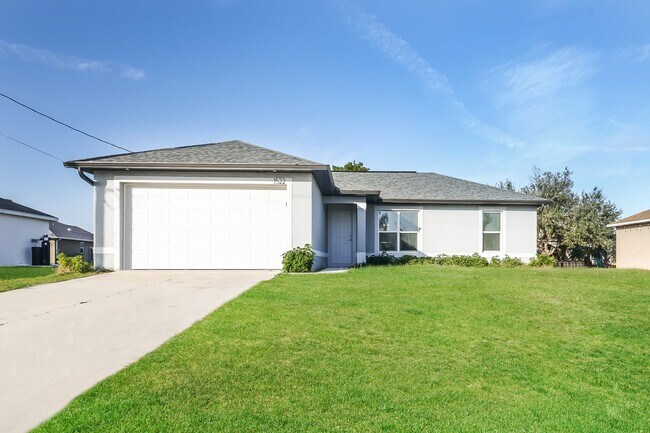 property at 1522 NW 21st Pl
