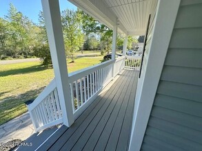 330 Revere Rd in Southport, NC - Building Photo - Building Photo