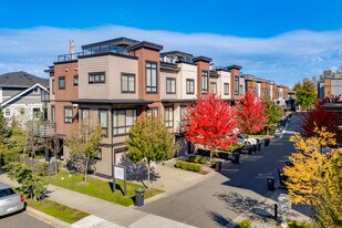 111 Wood St in New Westminster, BC - Building Photo