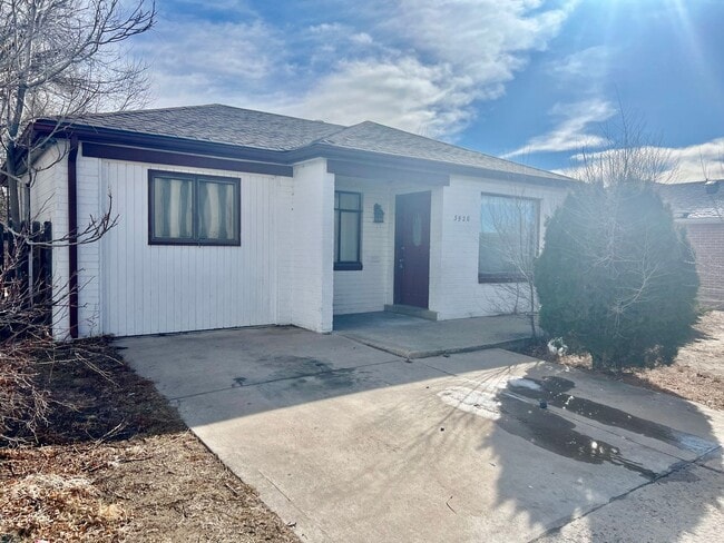 property at 3920 Jackson St